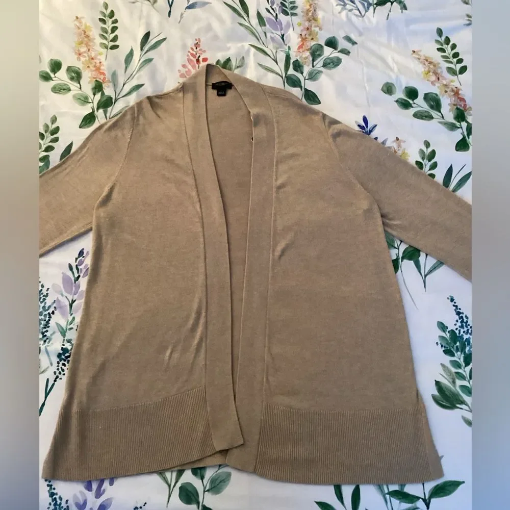 Ann Taylor L Camel knit open Sweater
